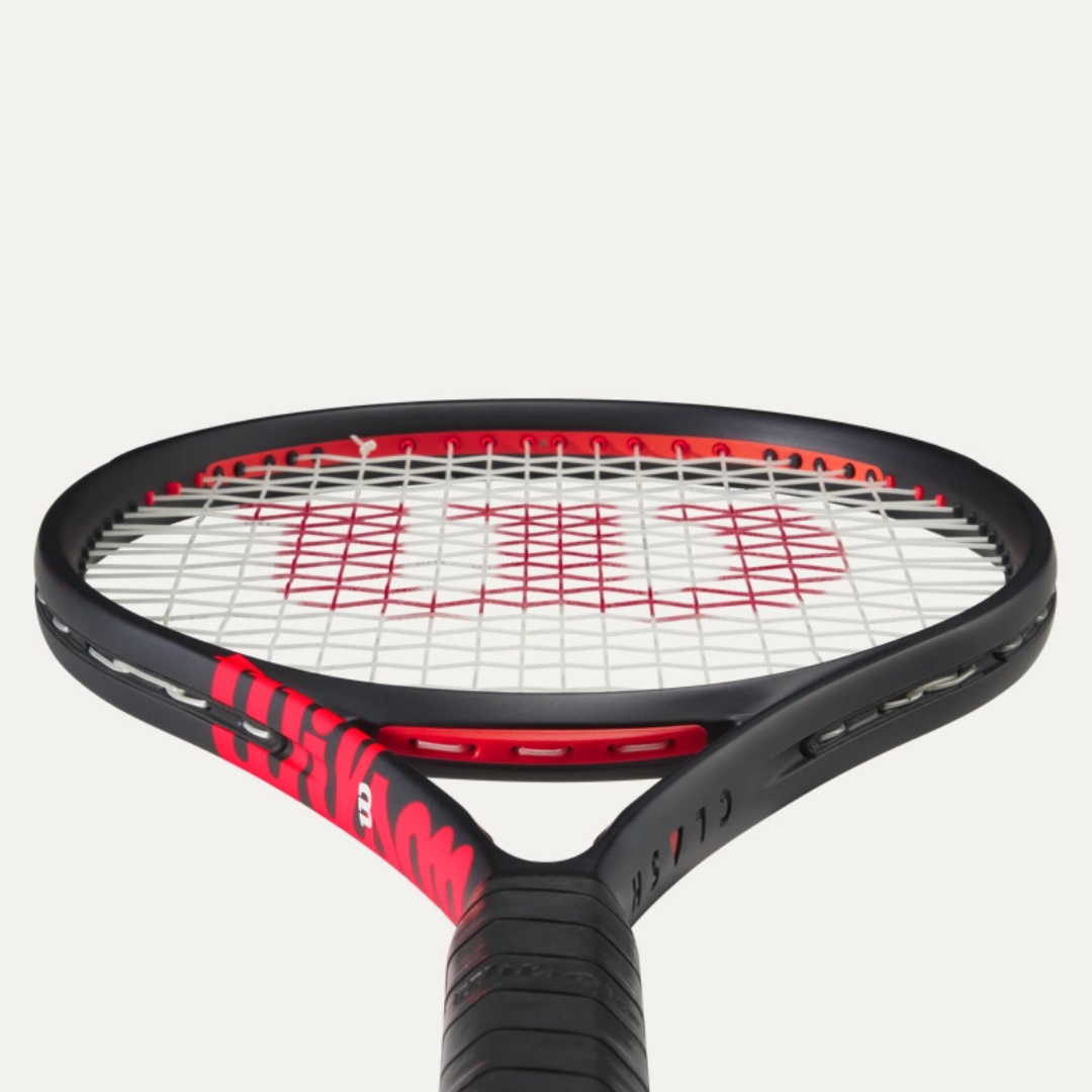 Clash 100 V3 Tennis Racket