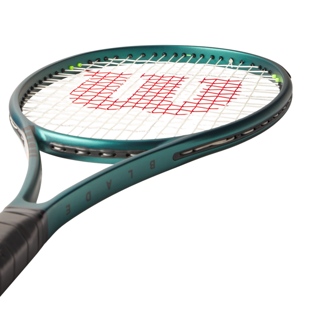 Blade 98 (16x19) V9 Tennis Racket